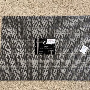Oasis Woven Vinyl Placemats